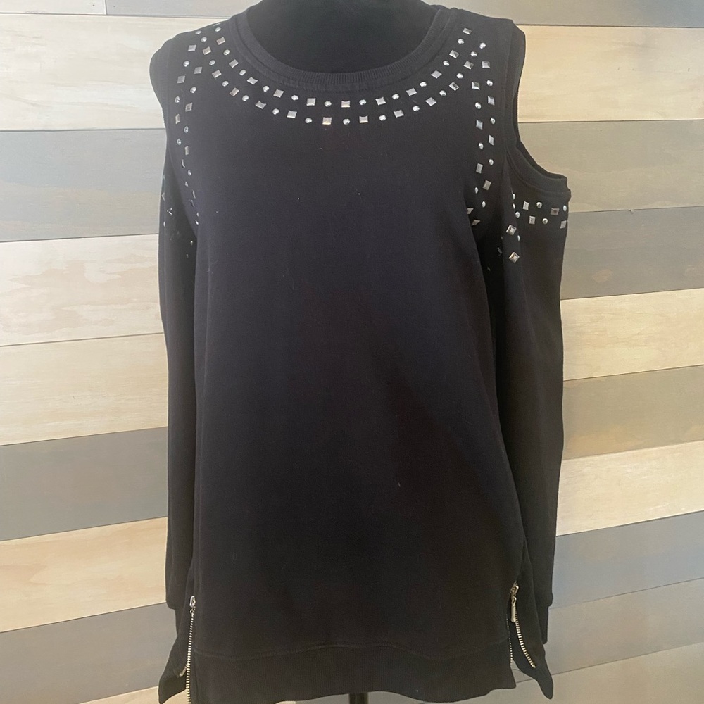 Sexy, black cold shoulder, long sleeve top with rivets. By Venus size large.